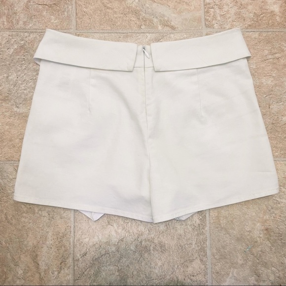 SOLD Sunday Best Tennis Skirt - Picture 2 of 5